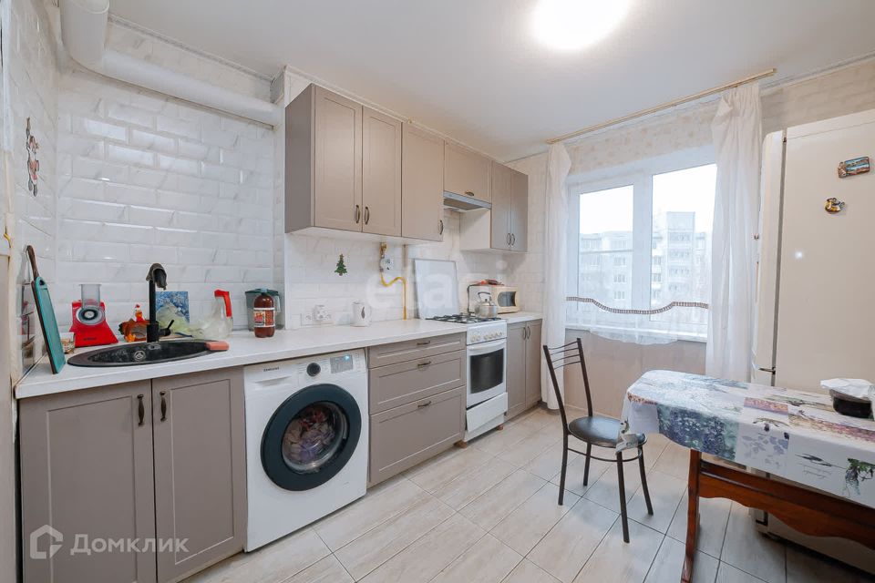 Продаётся 4-комнатная квартира, 92.6 м²