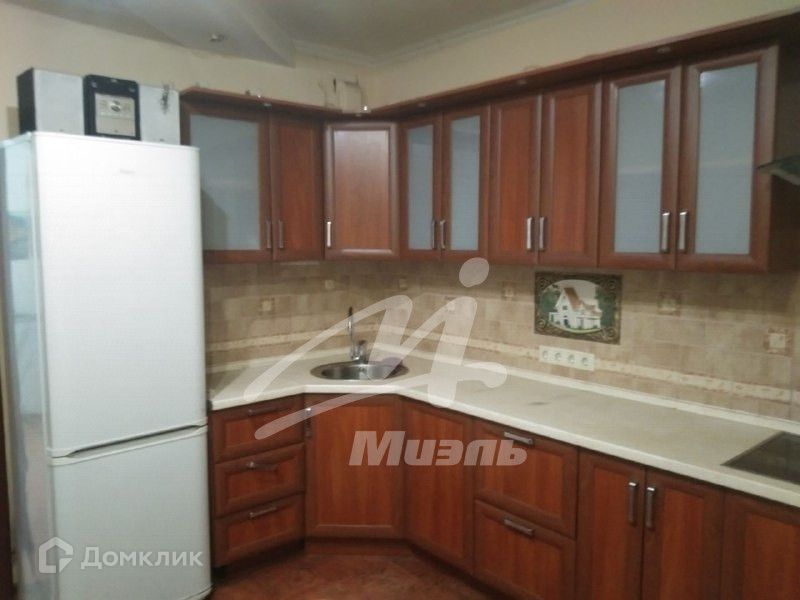 Продаётся 1-комнатная квартира, 42.4 м²