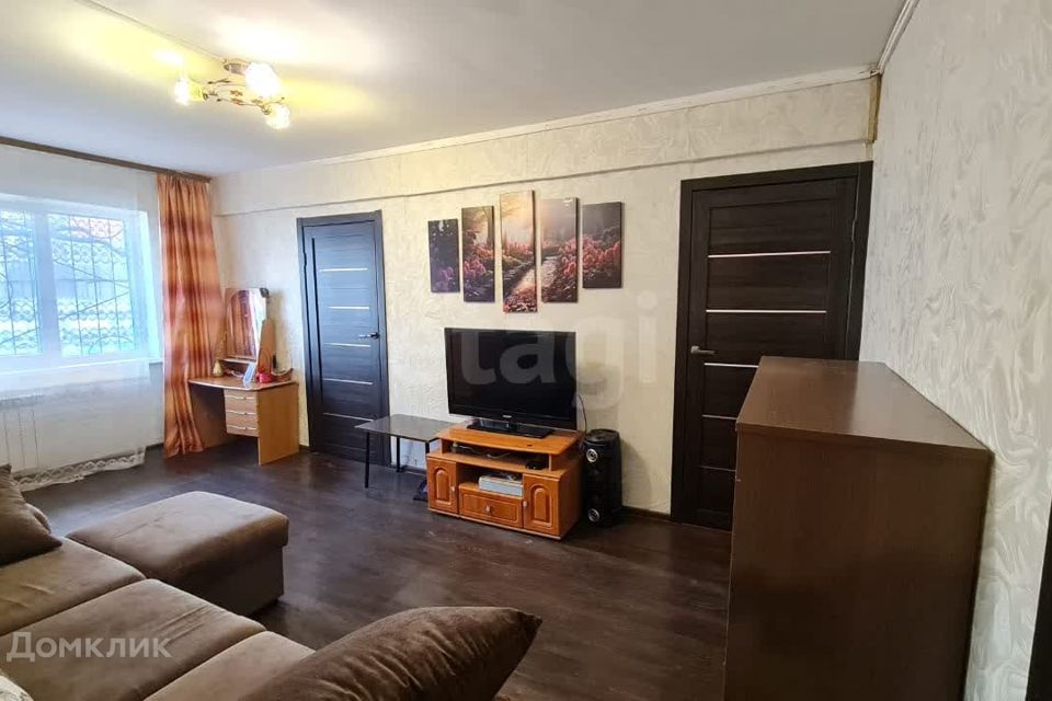 Продаётся 3-комнатная квартира, 49.1 м²