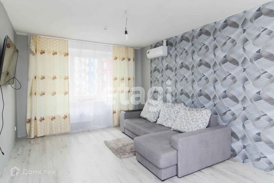 Продаётся 1-комнатная квартира, 40.7 м²