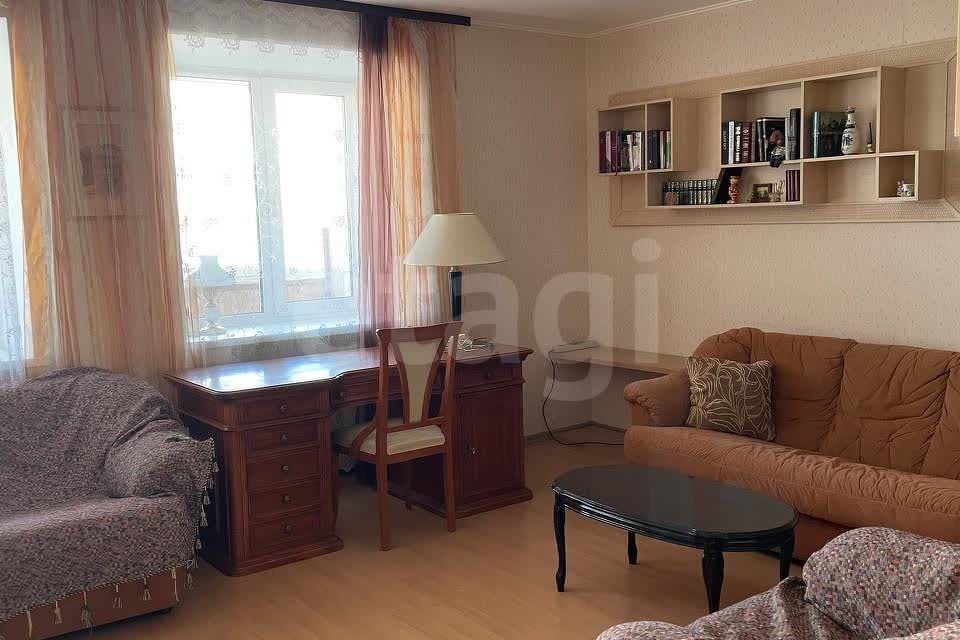 Сдаётся 2-комнатная квартира, 64 м²