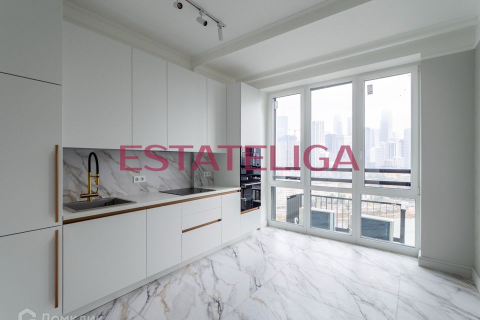 Сдаётся 2-комнатная квартира, 65 м²
