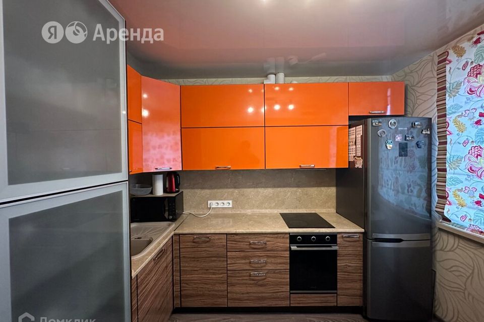 Сдаётся 2-комнатная квартира, 58 м²