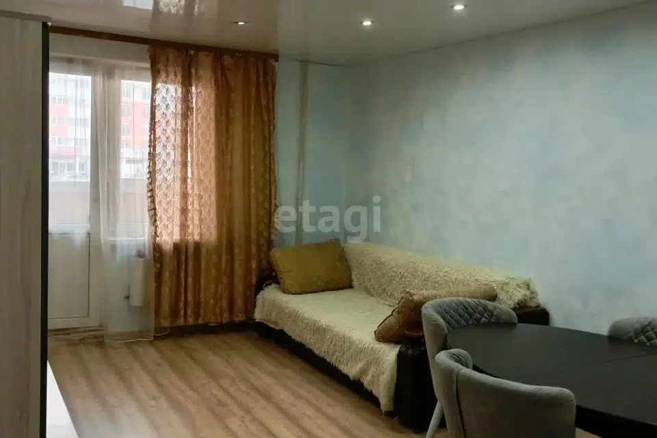 Продаётся 2-комнатная квартира, 72.6 м²