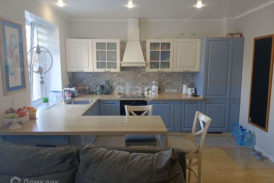 Продаётся 3-комнатная квартира, 72 м²