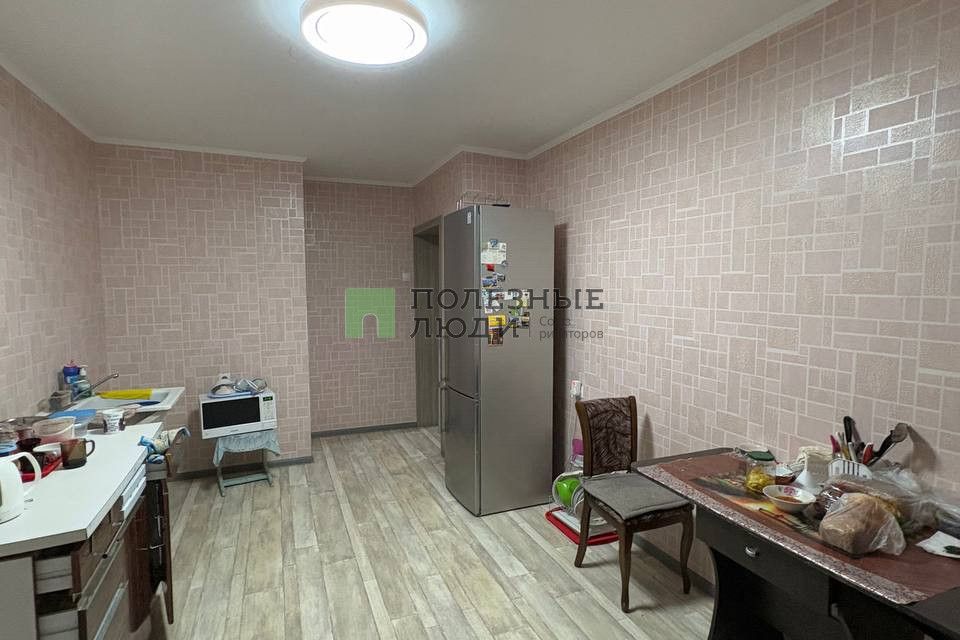 Продаётся 3-комнатная квартира, 98.5 м²