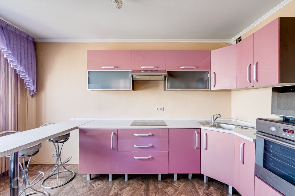Сдаётся 2-комнатная квартира, 65.5 м²
