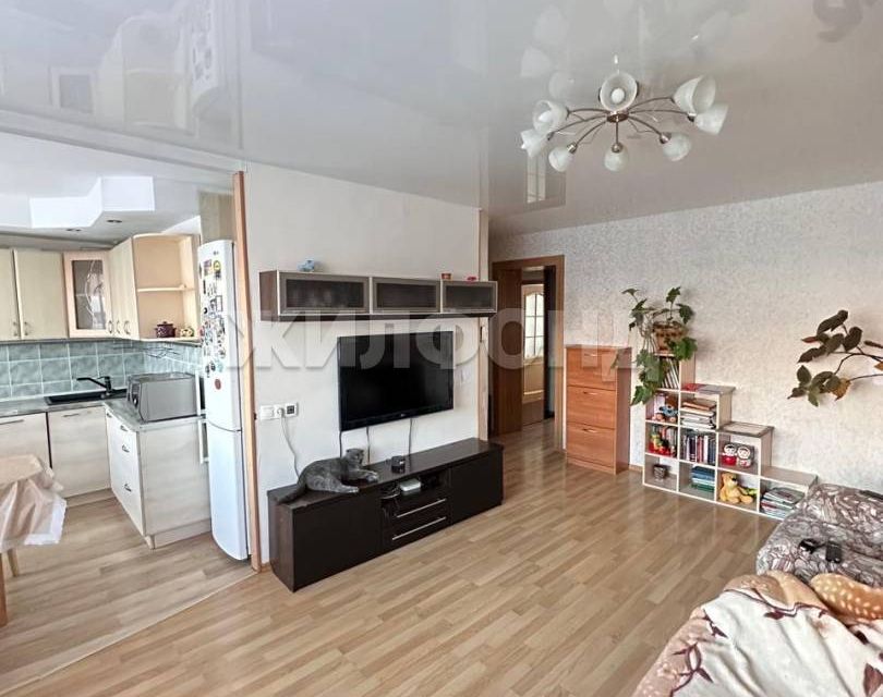 Продаётся 3-комнатная квартира, 61.5 м²