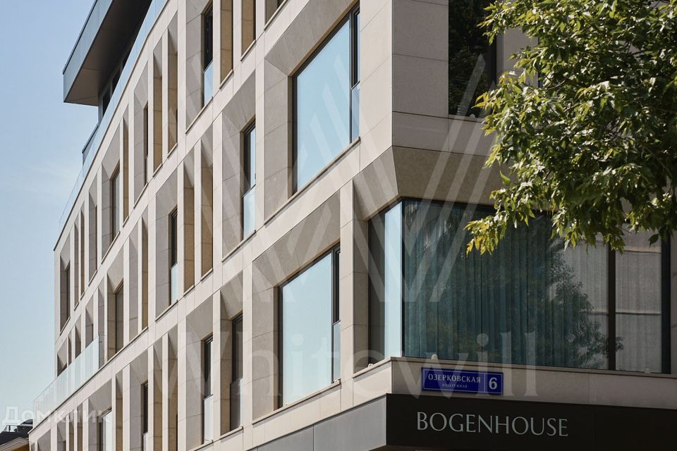 Продаётся 6-комнатная квартира, 261 м²