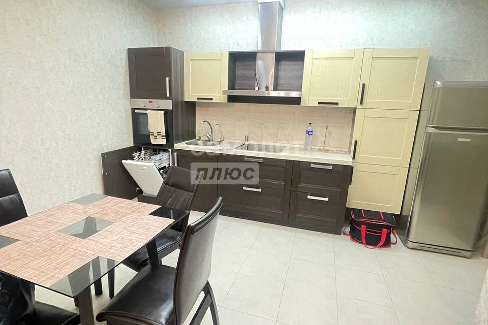 Продаётся 1-комнатная квартира, 51.2 м²