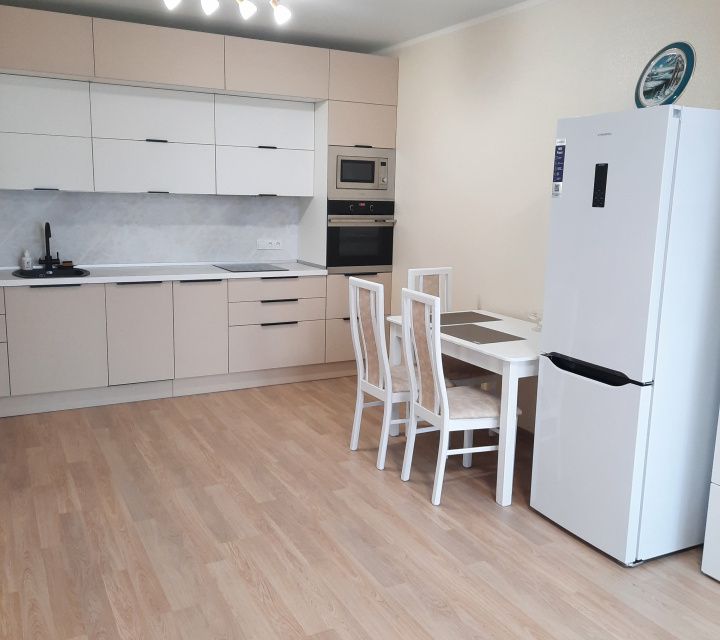 Продаётся 2-комнатная квартира, 67.1 м²