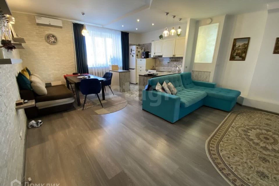 Продаётся 2-комнатная квартира, 85.5 м²