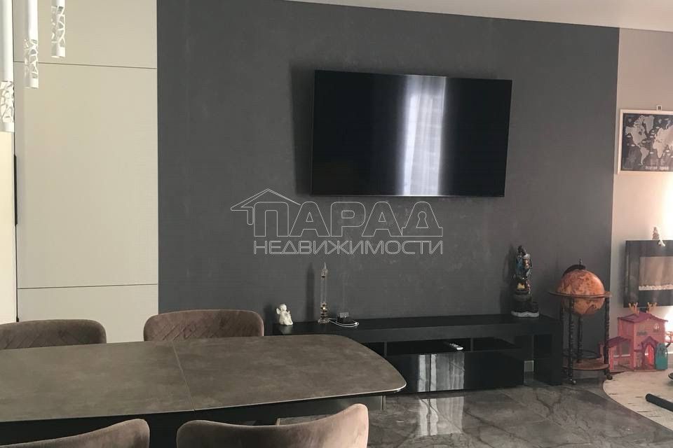 Продаётся 4-комнатная квартира, 83 м²