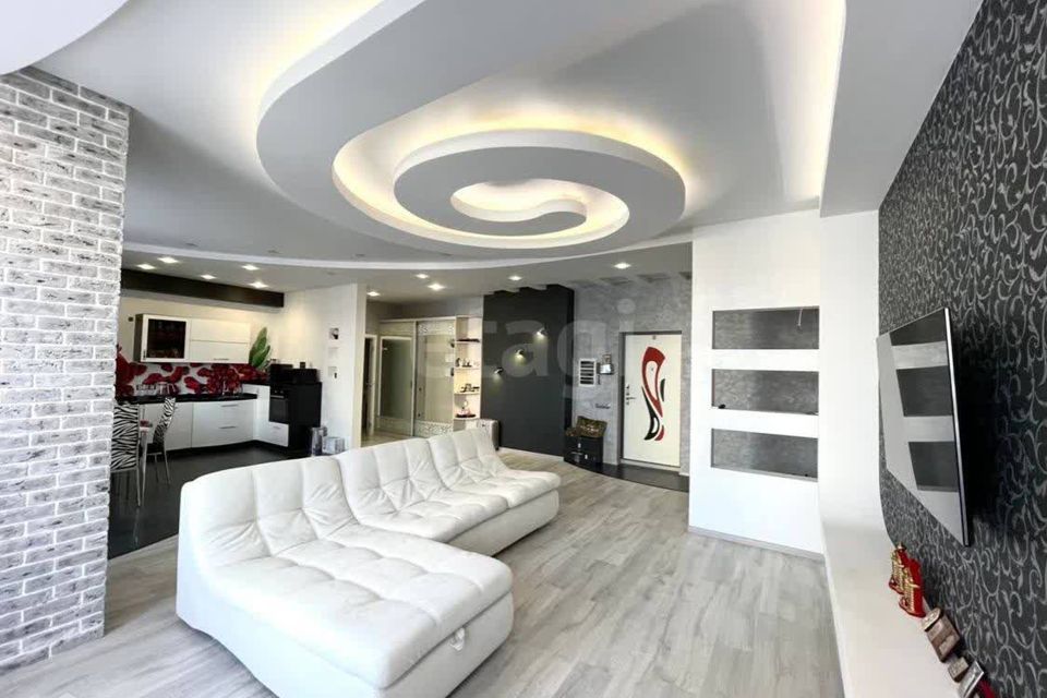 Продаётся 2-комнатная квартира, 89.2 м²