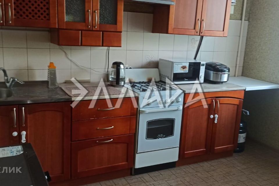 Сдаётся 2-комнатная квартира, 56 м²