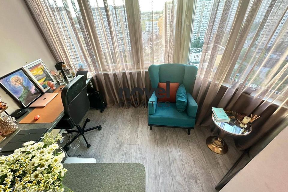 Продаётся 3-комнатная квартира, 135 м²