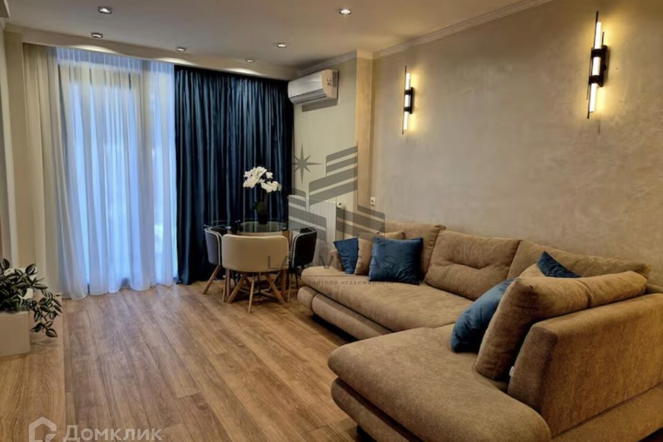 Сдаётся 2-комнатная квартира, 56 м²