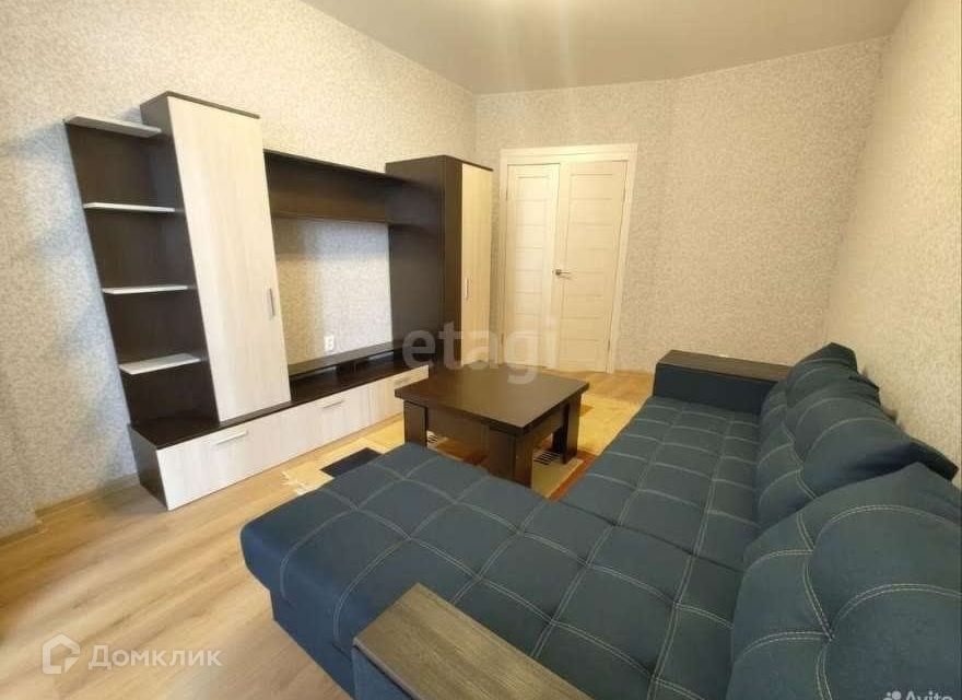 Сдаётся 1-комнатная квартира, 38 м²