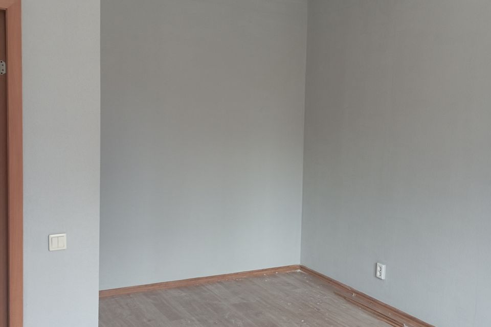 Продаётся 1-комнатная квартира, 37.8 м²