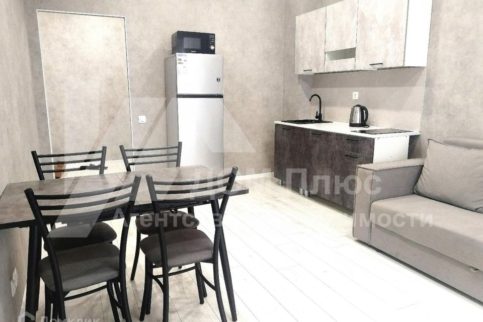Сдаётся 2-комнатная квартира, 63.9 м²