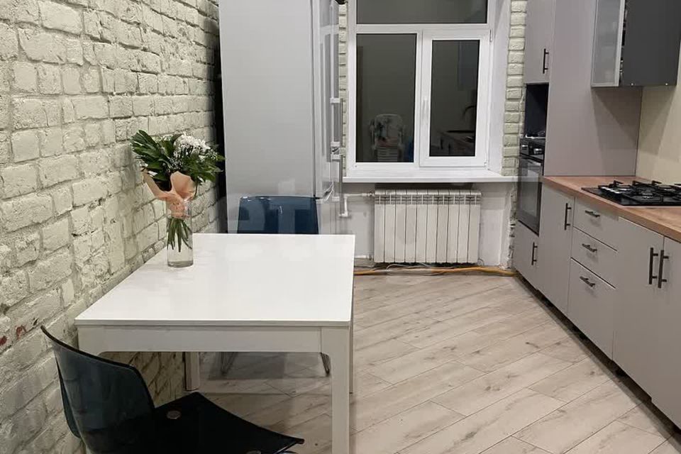 Продаётся 3-комнатная квартира, 93 м²