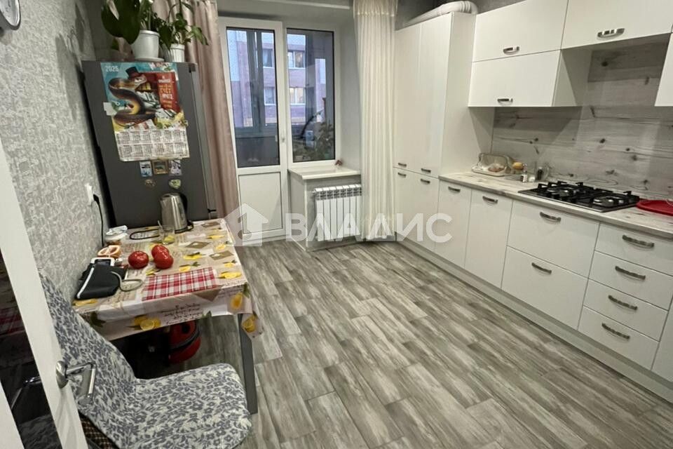 Продаётся 1-комнатная квартира, 41.1 м²