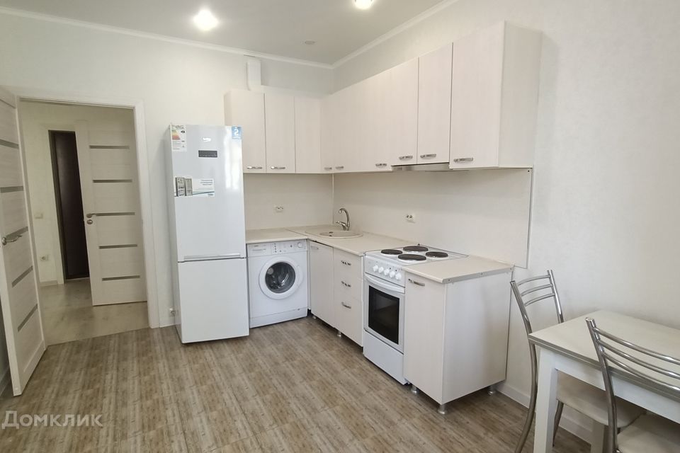 Продаётся 1-комнатная квартира, 42 м²