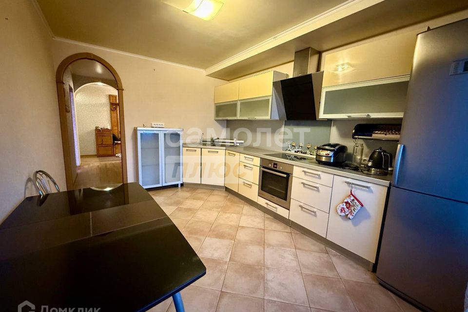 Сдаётся 2-комнатная квартира, 64 м²