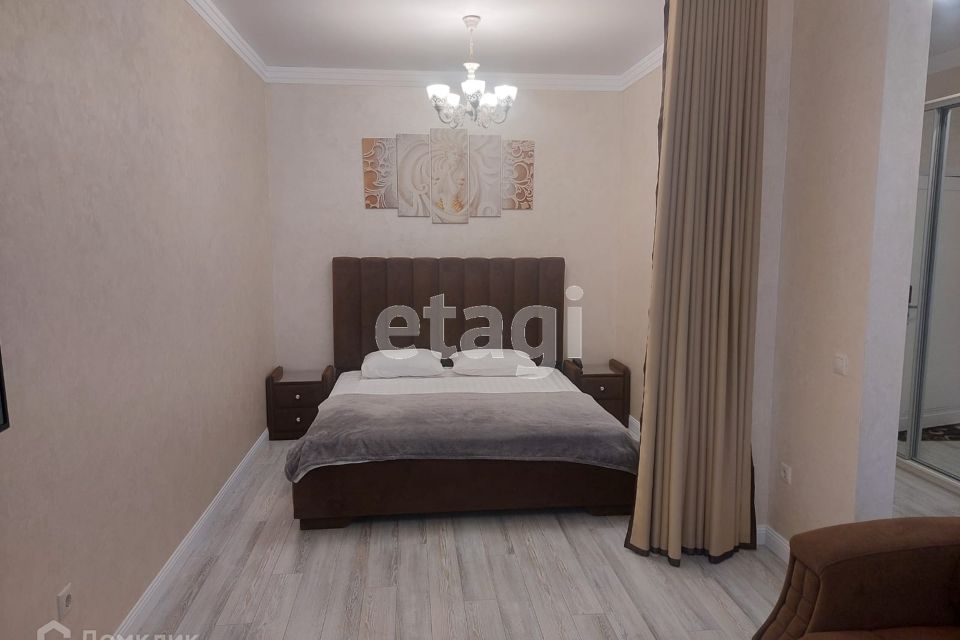 Продаётся 1-комнатная квартира, 42.5 м²