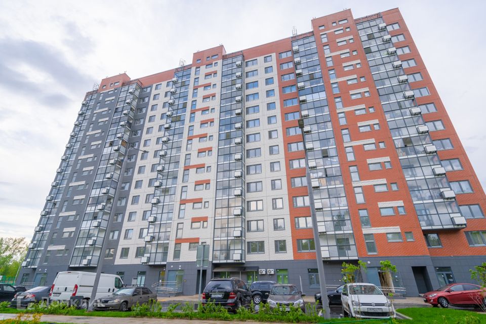 Продаётся 2-комнатная квартира, 65.4 м²