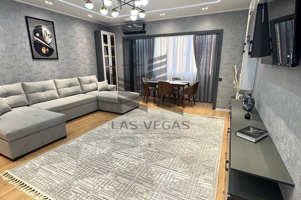 Сдаётся 2-комнатная квартира, 60 м²