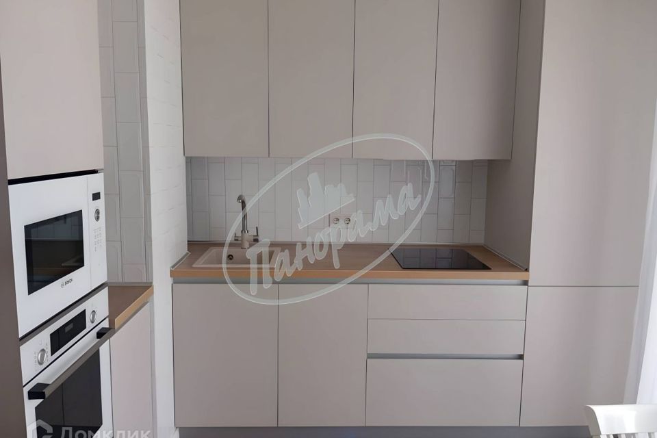Продаётся 1-комнатная квартира, 42.3 м²