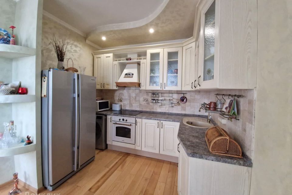 Сдаётся 3-комнатная квартира, 93 м²