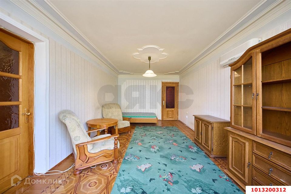 Продаётся 4-комнатная квартира, 85 м²