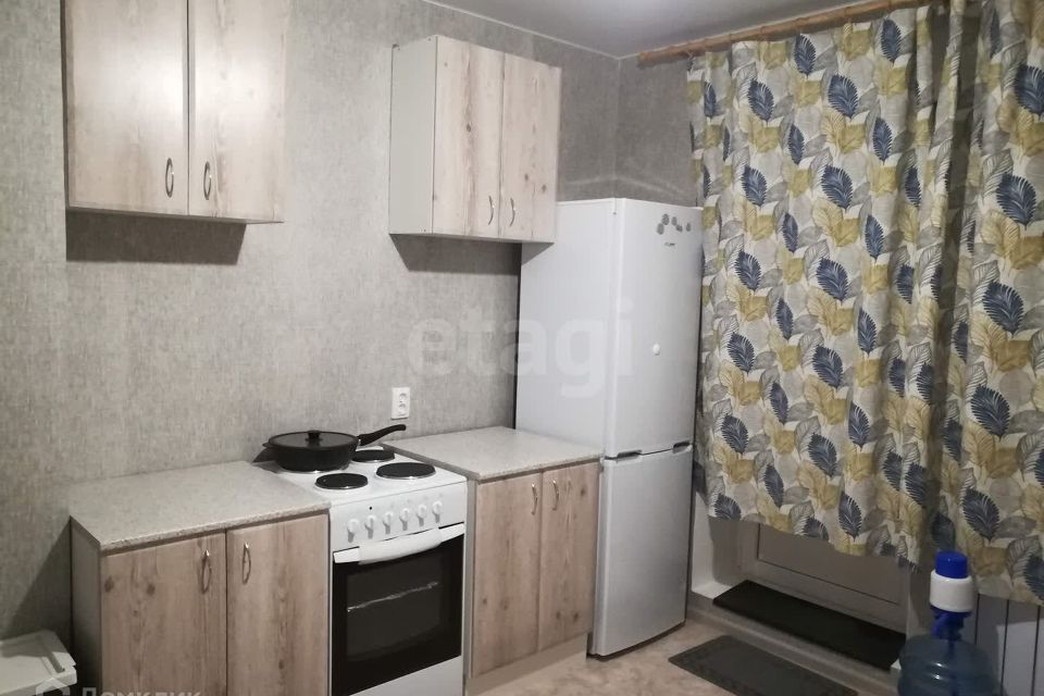 Продаётся 1-комнатная квартира, 47.8 м²