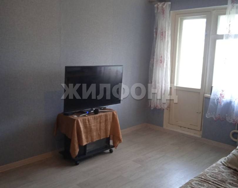 Продаётся 1-комнатная квартира, 33 м²