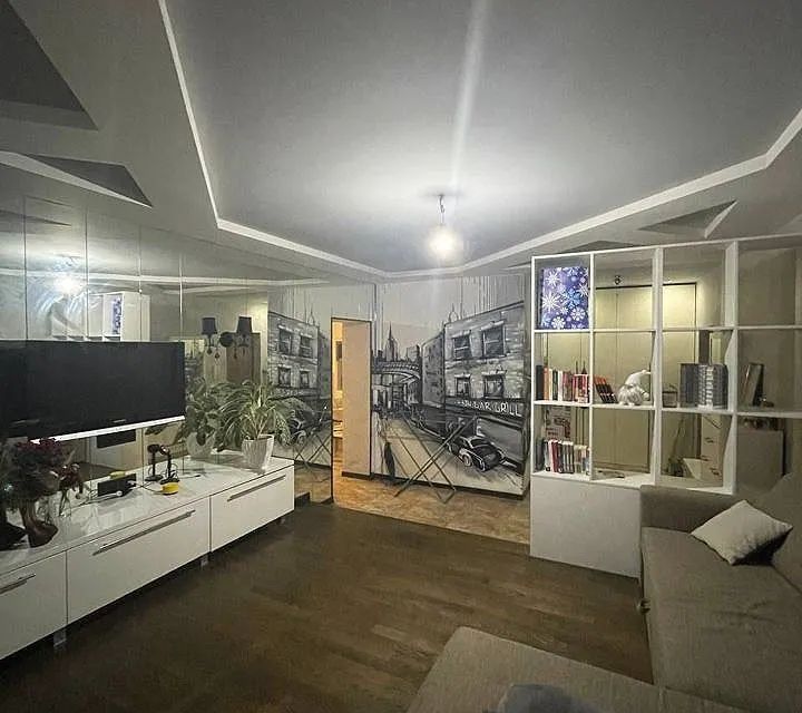 Продаётся 1-комнатная квартира, 43 м²