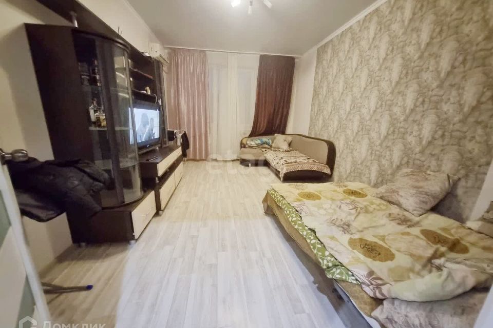 Продаётся 1-комнатная квартира, 39.7 м²