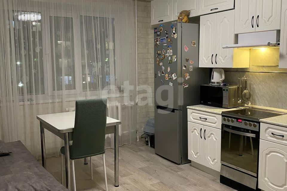 Продаётся 2-комнатная квартира, 66.8 м²