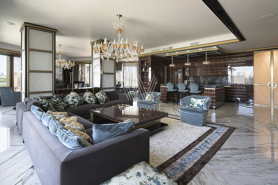 Сдаётся 4-комнатная квартира, 257 м²
