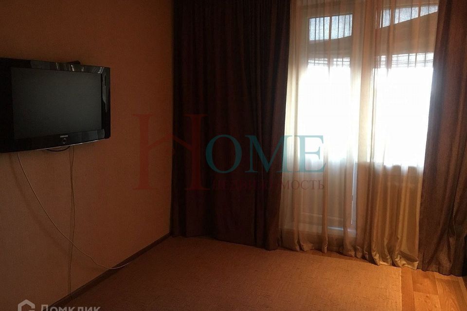 Сдаётся 2-комнатная квартира, 57 м²