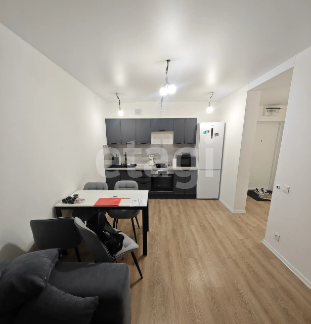 Продаётся 2-комнатная квартира, 52.6 м²