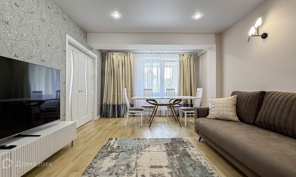 Сдаётся 3-комнатная квартира, 90 м²