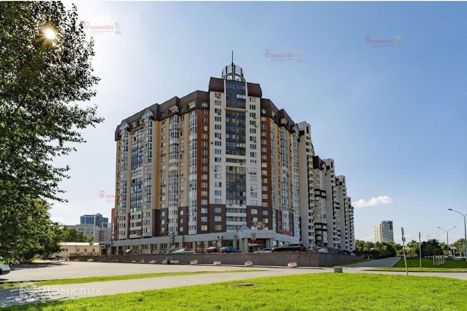 Продаётся 3-комнатная квартира, 126 м²