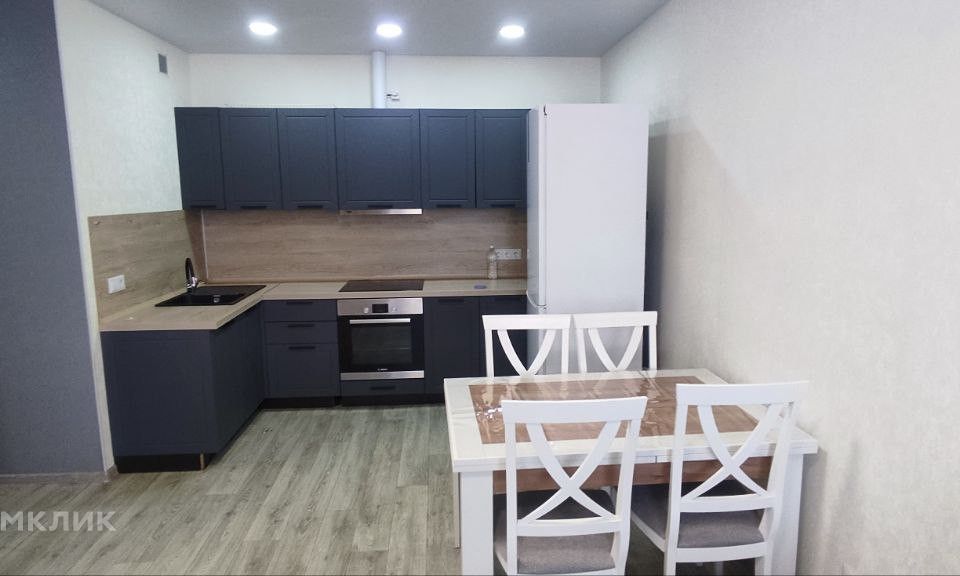 Сдаётся 2-комнатная квартира, 61.9 м²