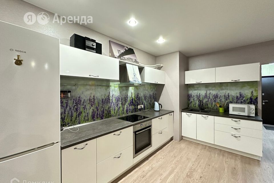 Сдаётся 1-комнатная квартира, 47 м²