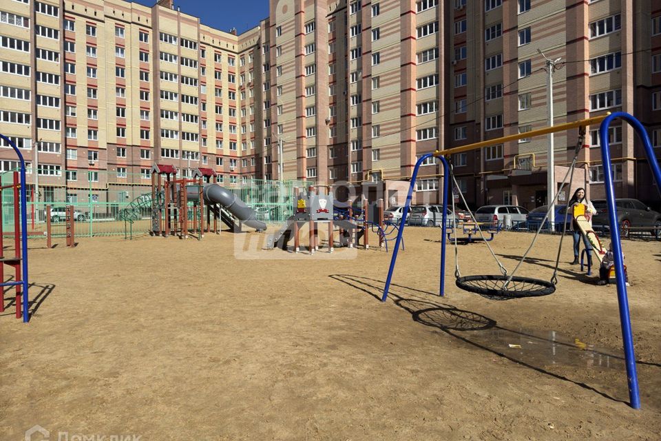Продаётся 1-комнатная квартира, 53.3 м²