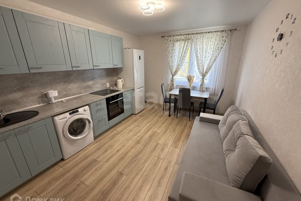 Сдаётся 2-комнатная квартира, 64.4 м²
