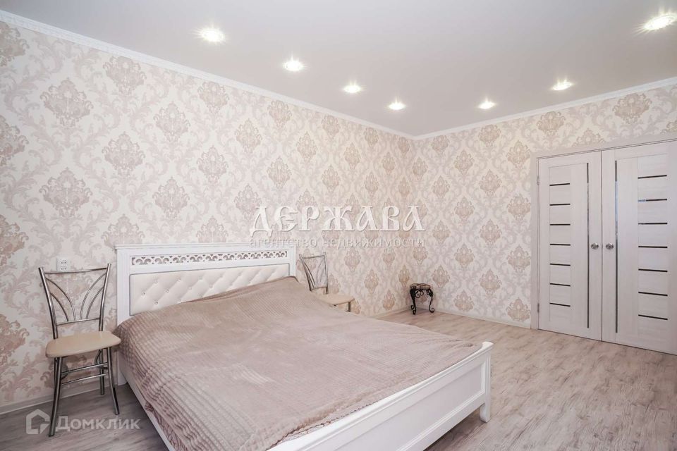 Продаётся 3-комнатная квартира, 62 м²