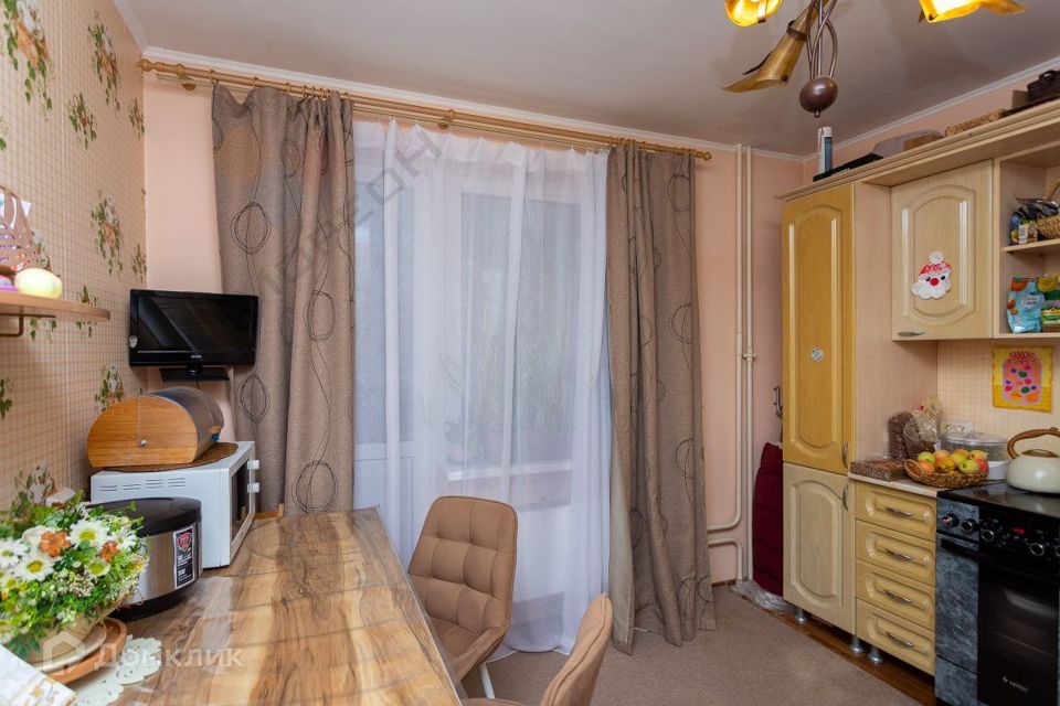 Продаётся 1-комнатная квартира, 37.4 м²